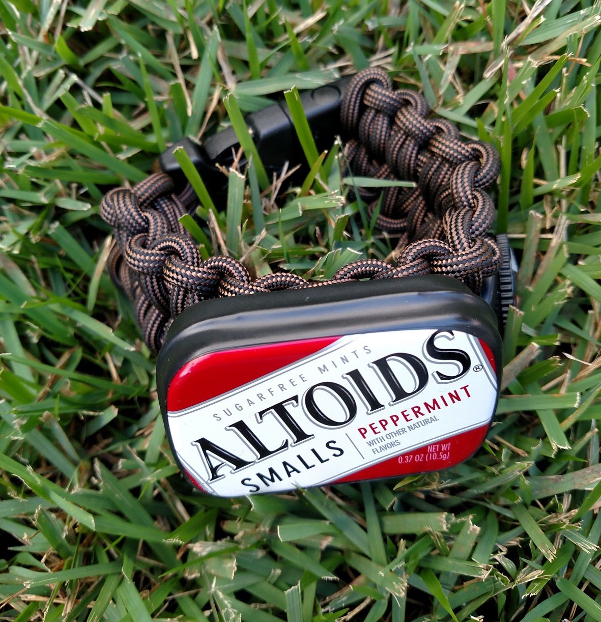 Ultimate Paracord Bracelet Survival Kit 7 Steps (with Pictures