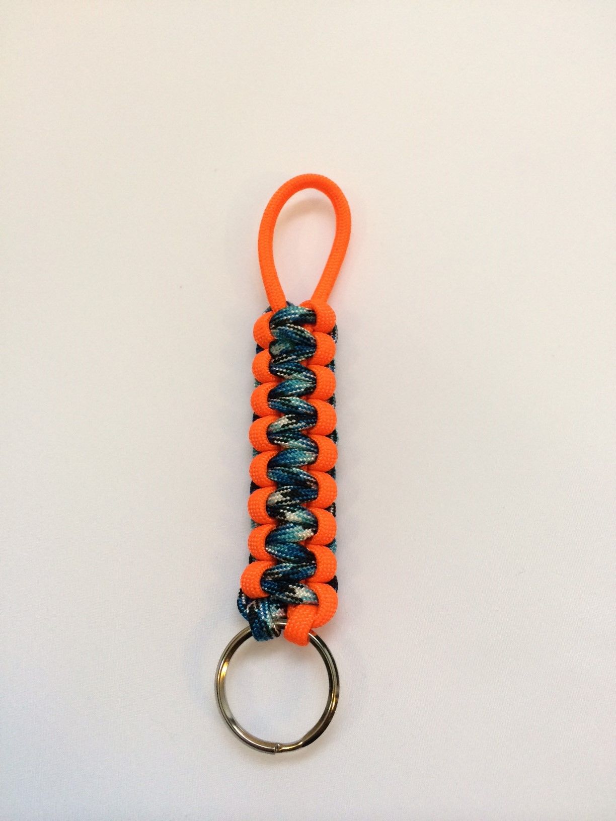 Paracord Keychain 4 Steps Instructables