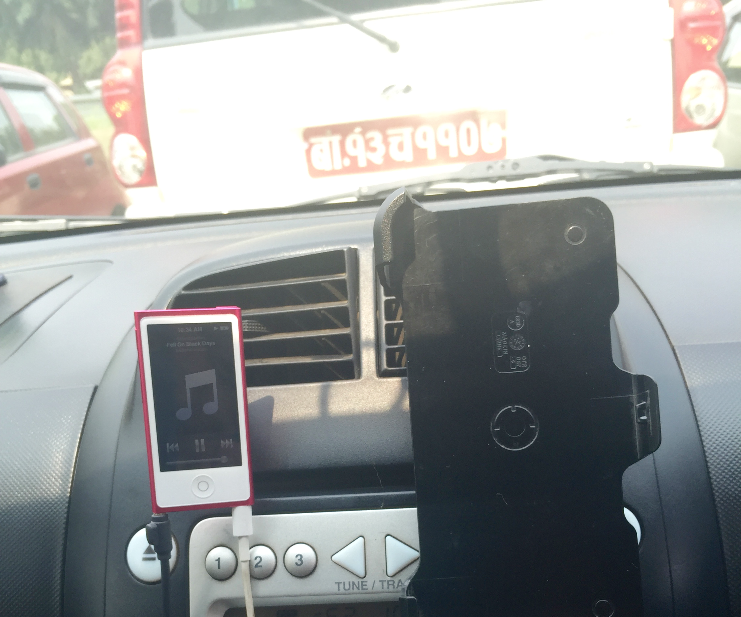 OtterBox Car Vent Holder - No Tools Needed!