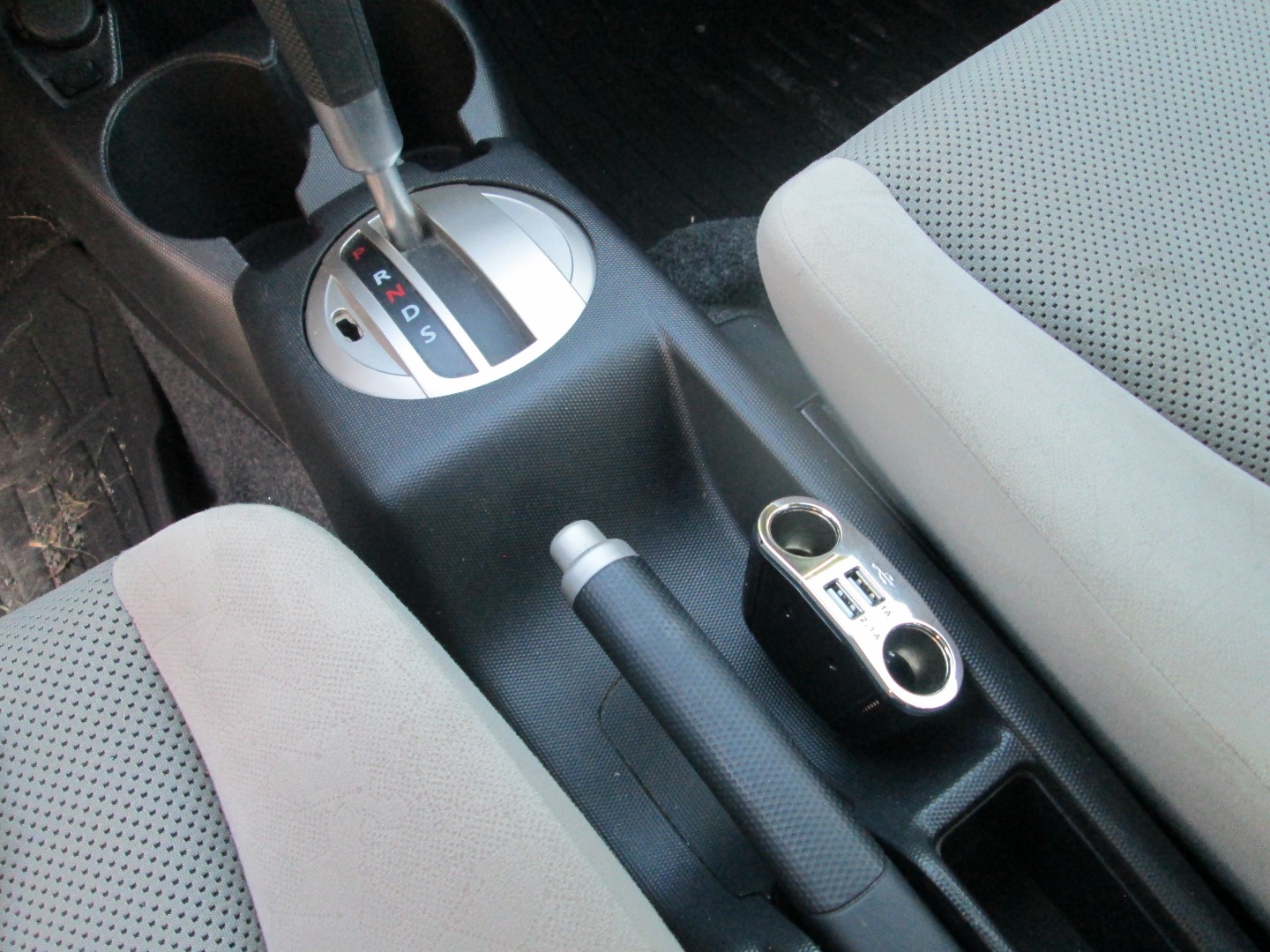 Install An Auxiliary Power Outlet In A Vehicle Steps Instructables