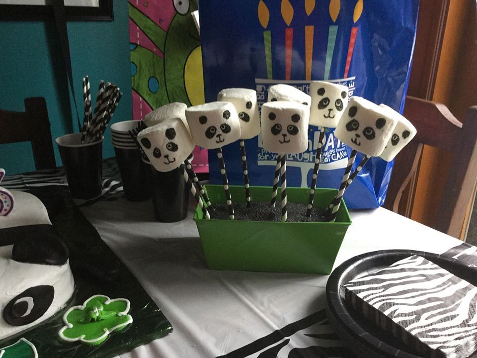 Marshmallow Pandas
