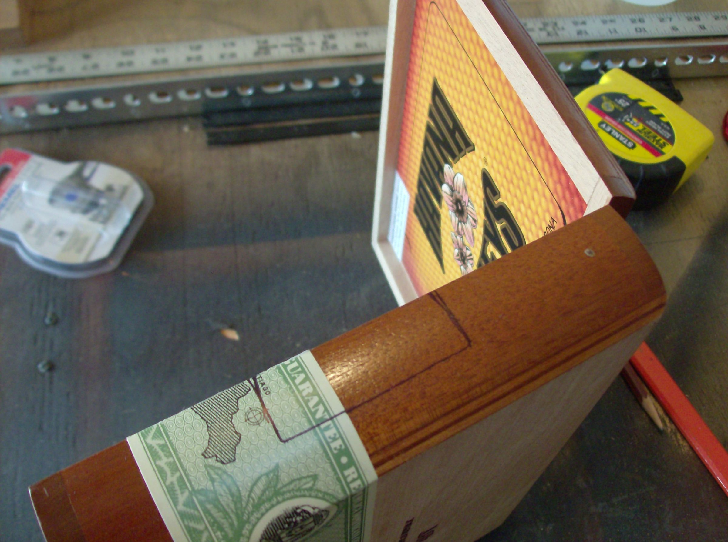 Havanna Honey Cigar Box Guitar