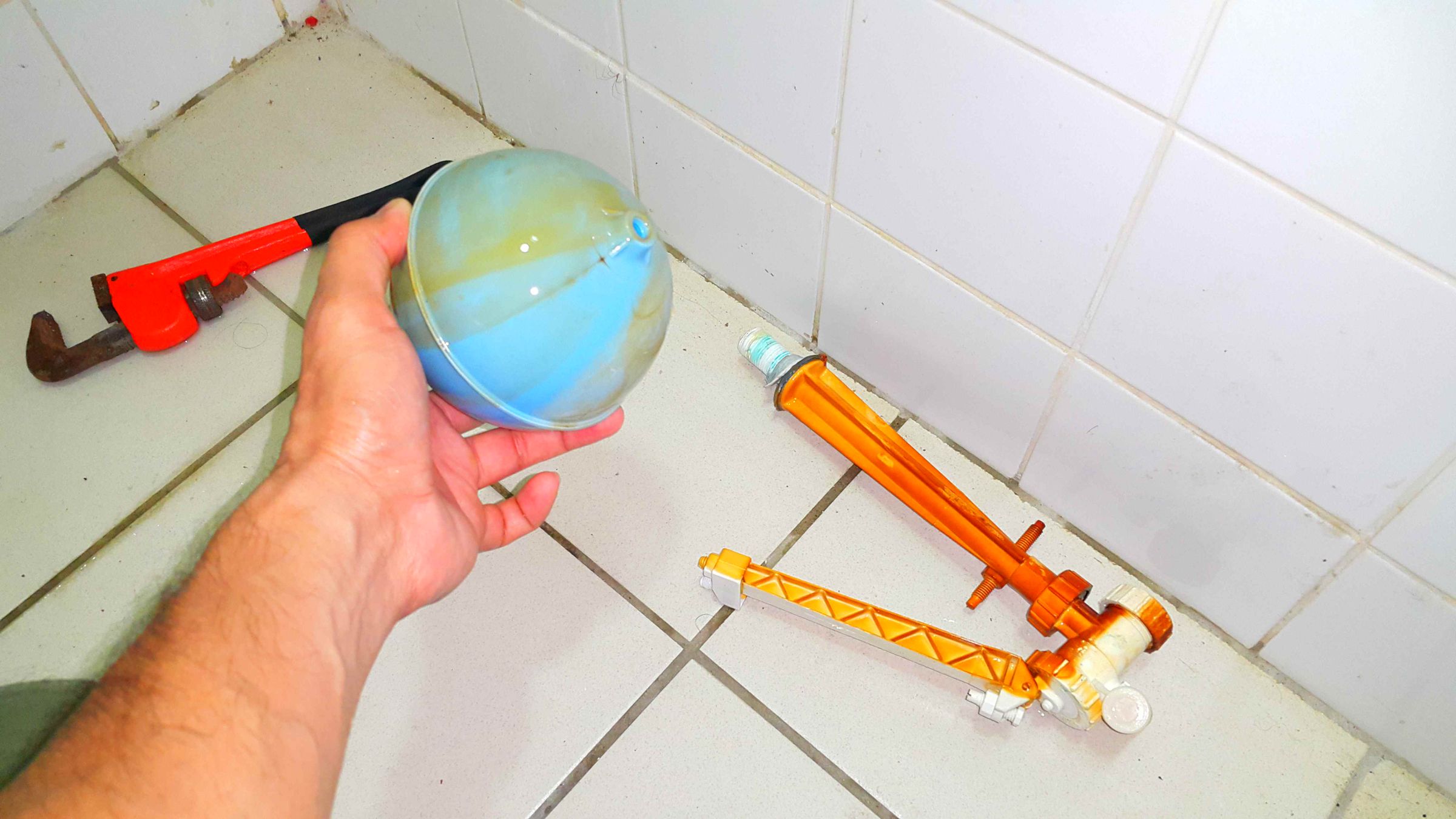Replacing a Toilet Tank Float Valve. 6 Steps (with Pictures