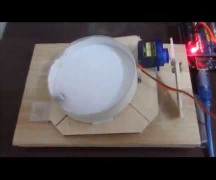 Automated Ball Roller With Arduino and One Servo