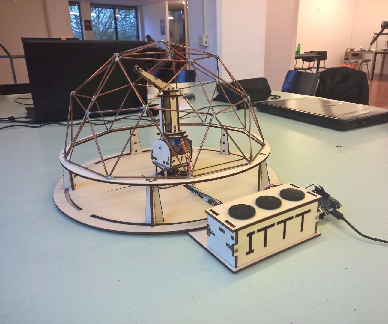 ITTT Robot Arm Arcade Game