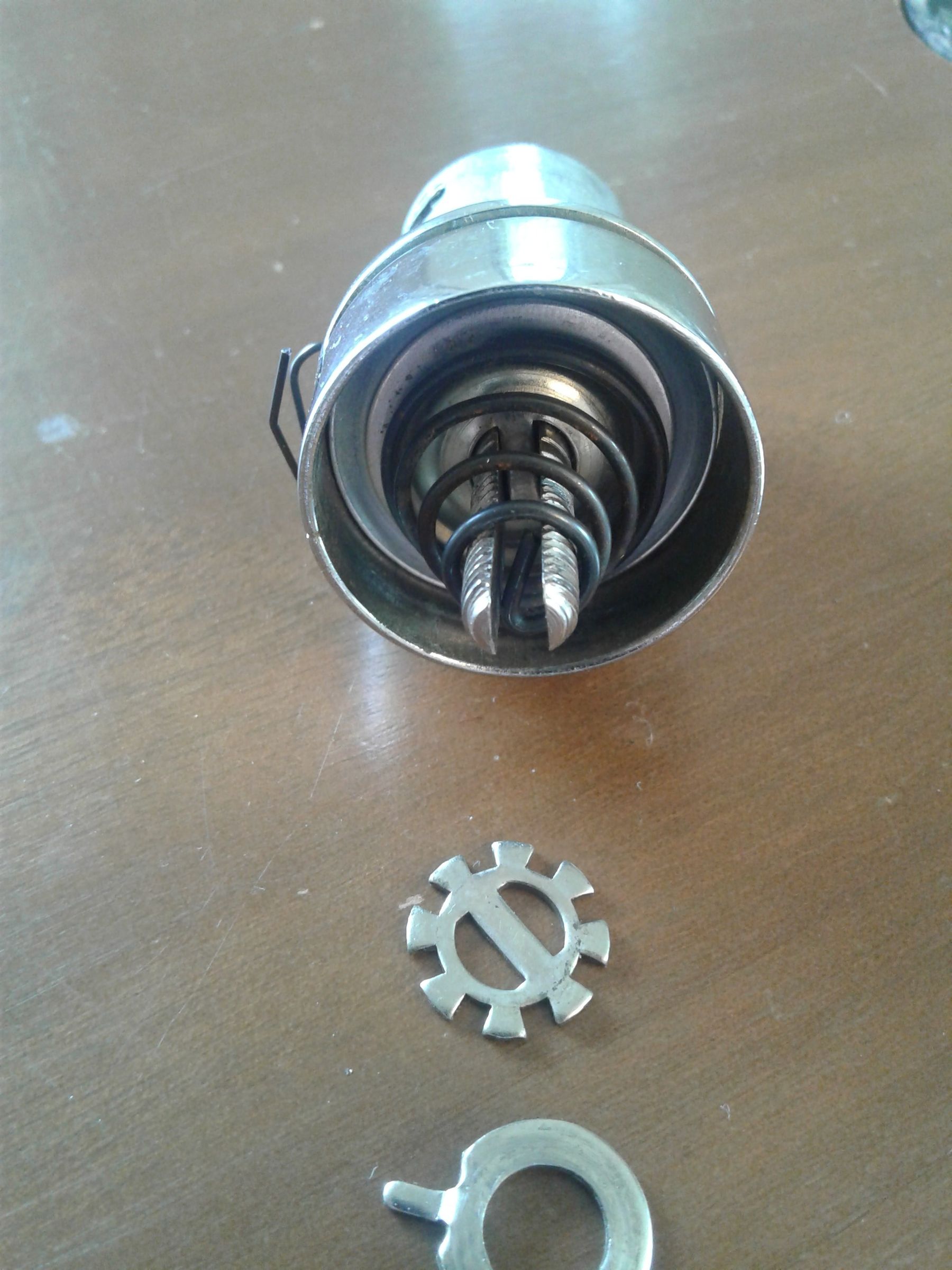 Sewing Machine Upper Tension Regulator Overhaul : 5 Steps - Instructables