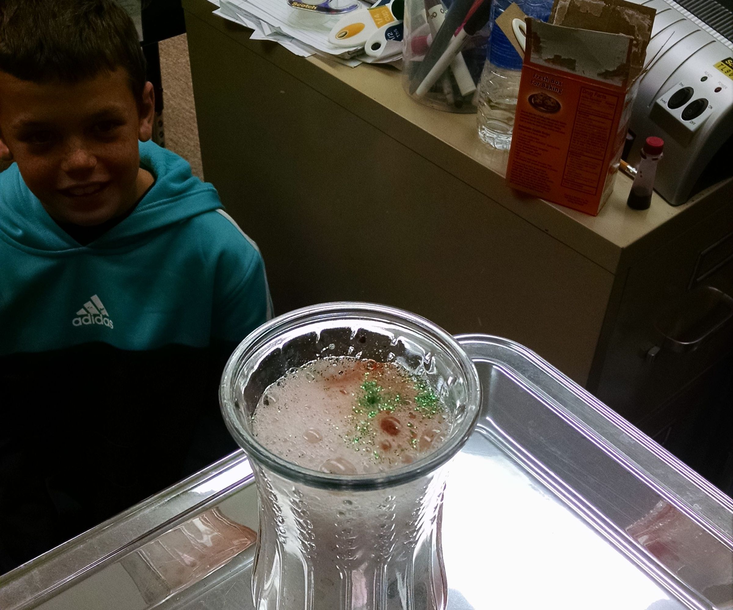 How to make a sparkly explosion volcano
