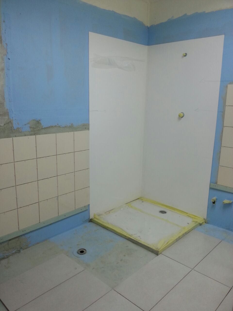 FLOOR AND WALL TILING