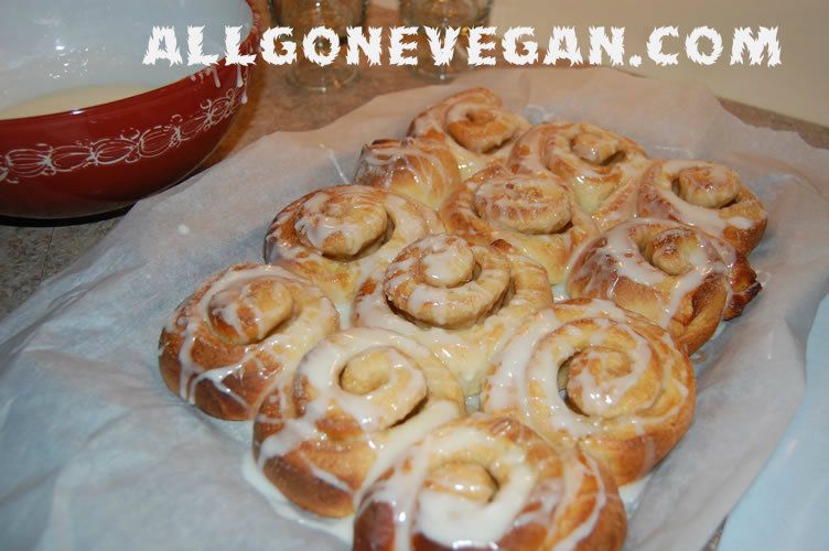 Pull-Apart Cinnamon Sticky Buns