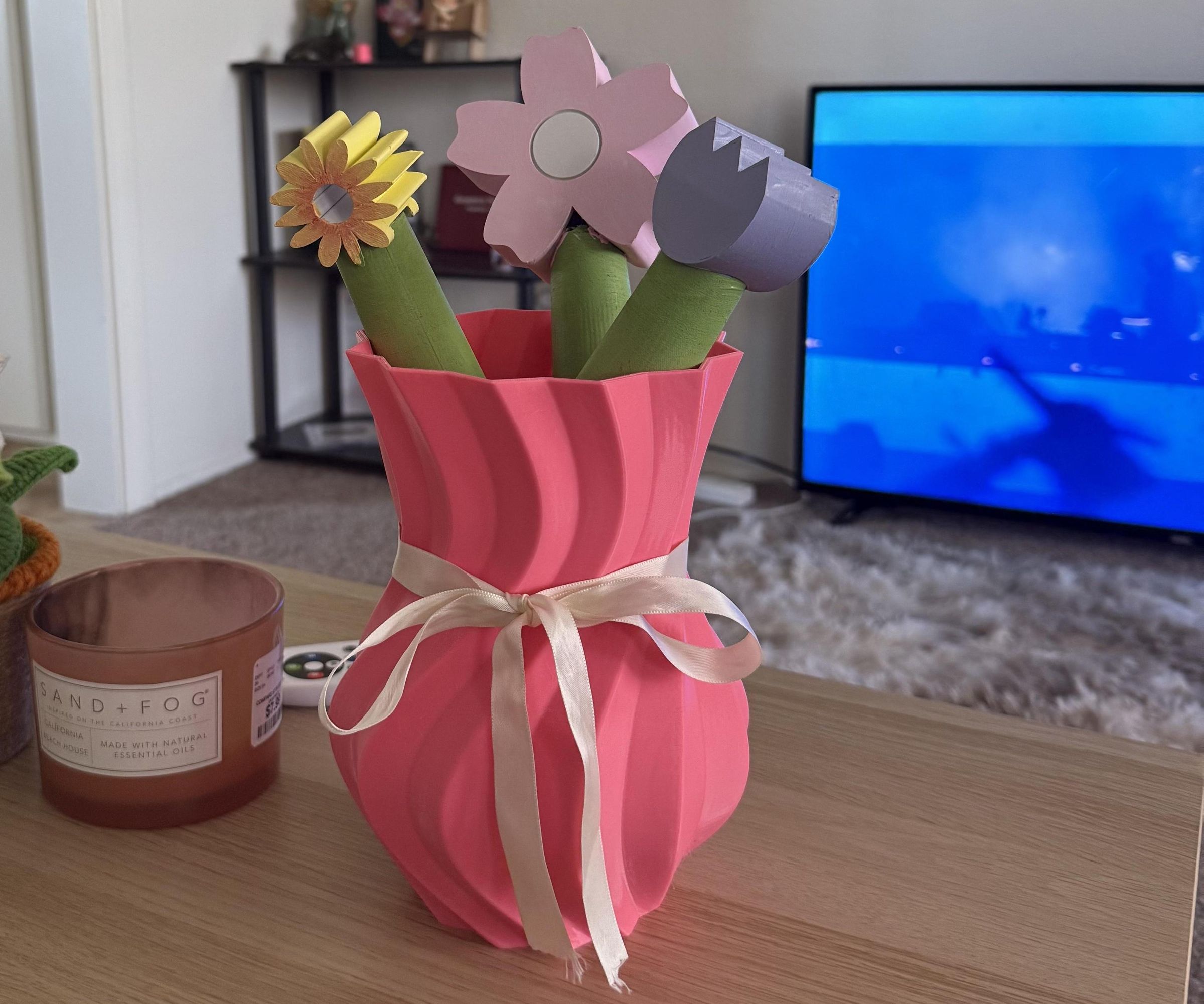 Fina Project - 3D Printed Vase + Flowers