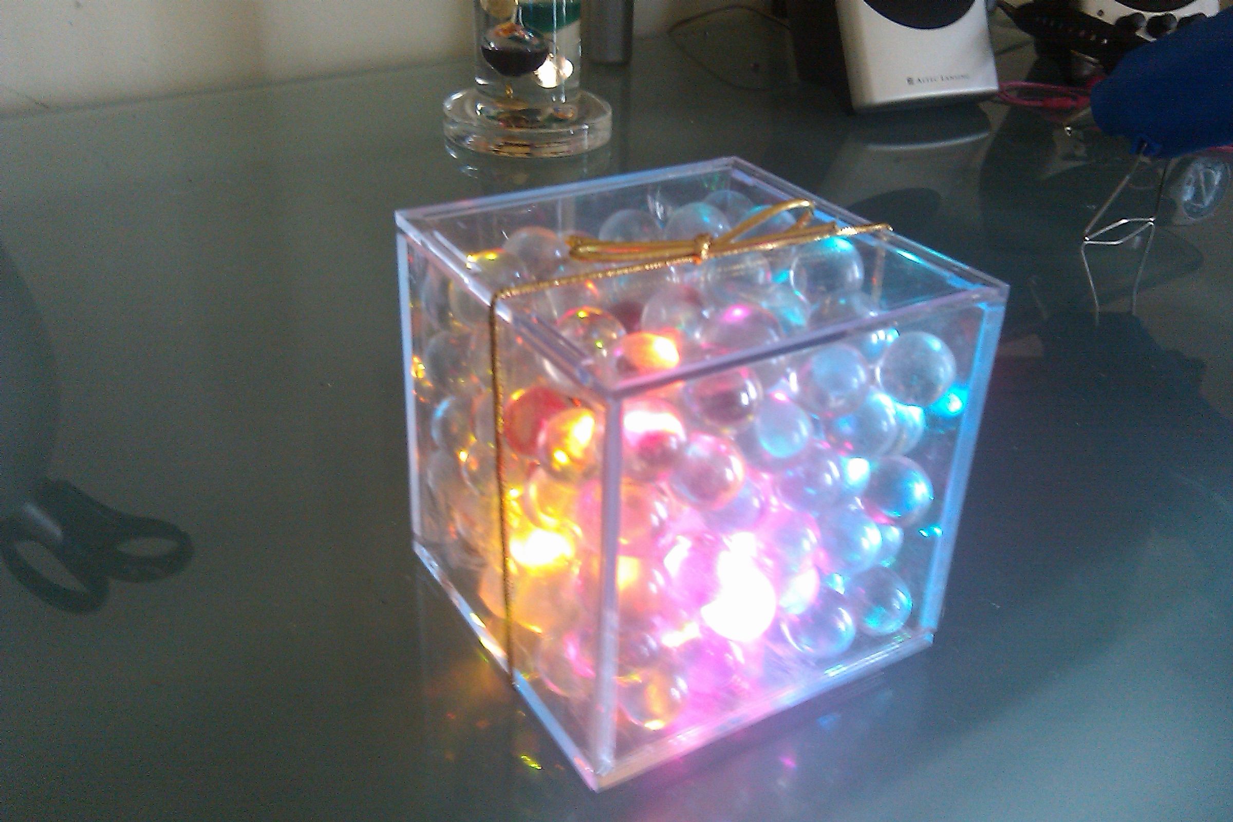 Tilt Activated LED Glow Cube