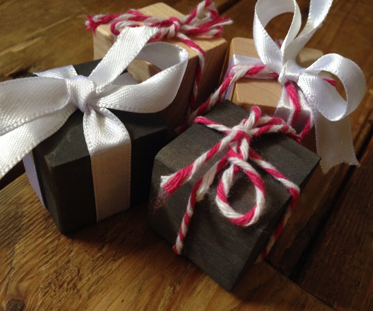 Mini Christmas Gift Cubes