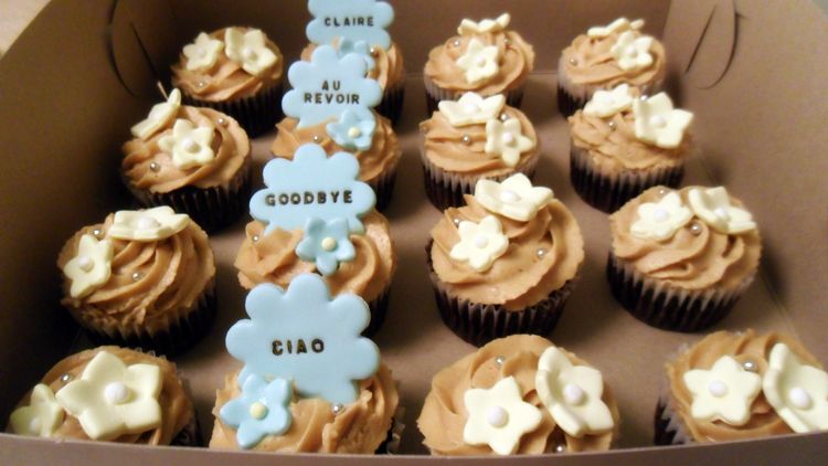 Daisy Farewell Cupcakes