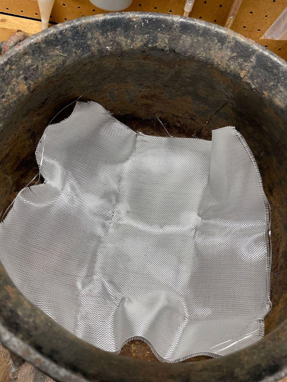 Restore an Antique Cast Iron Cauldron / Family Heirloom 5 Steps Instructables