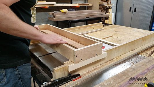 How to Make a Router Sled to Flatten Slabs : 9 Steps (with Pictures ...