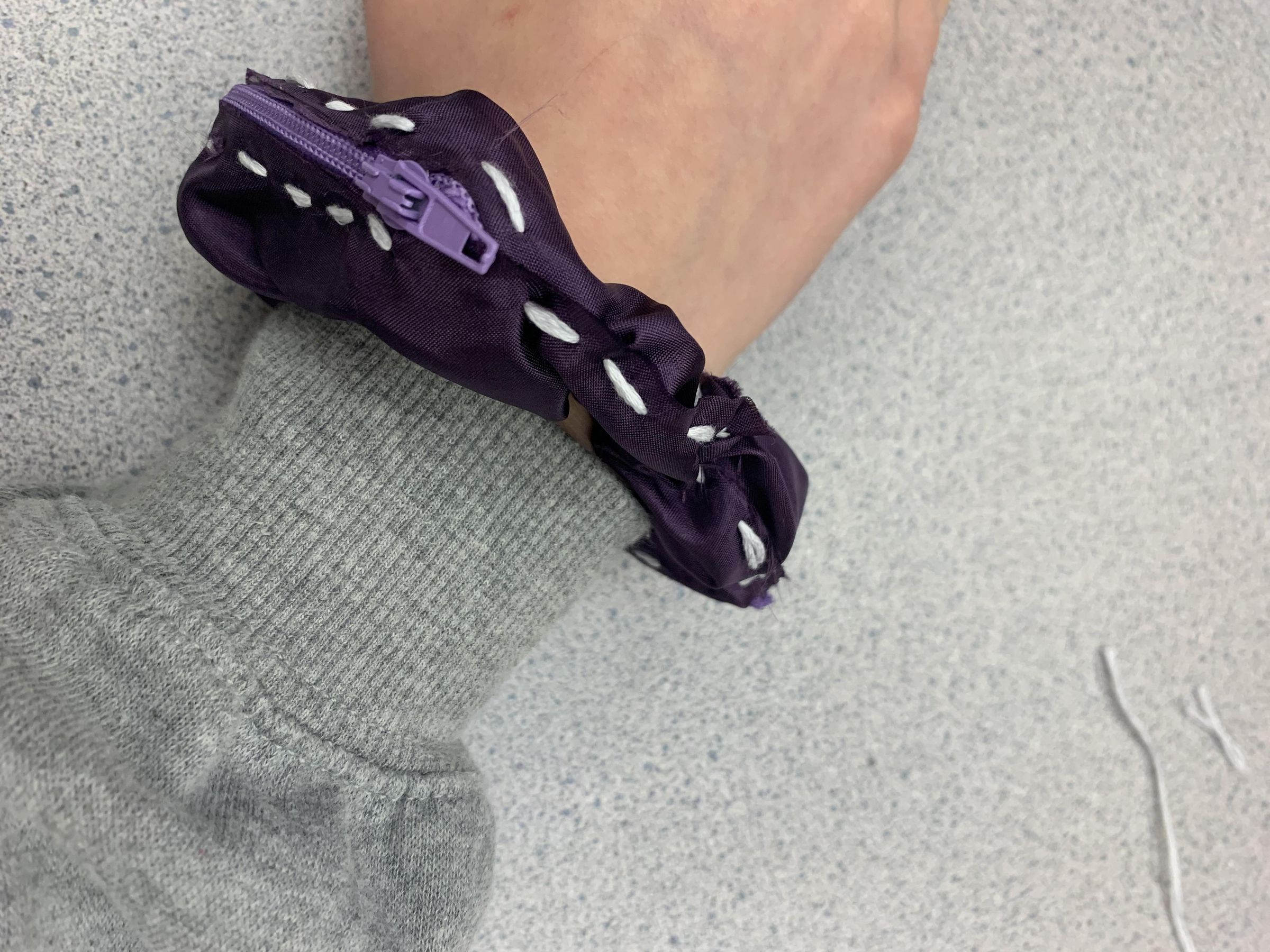 Super Secret Zipper Scrunchie 5 Steps (with Pictures) Instructables