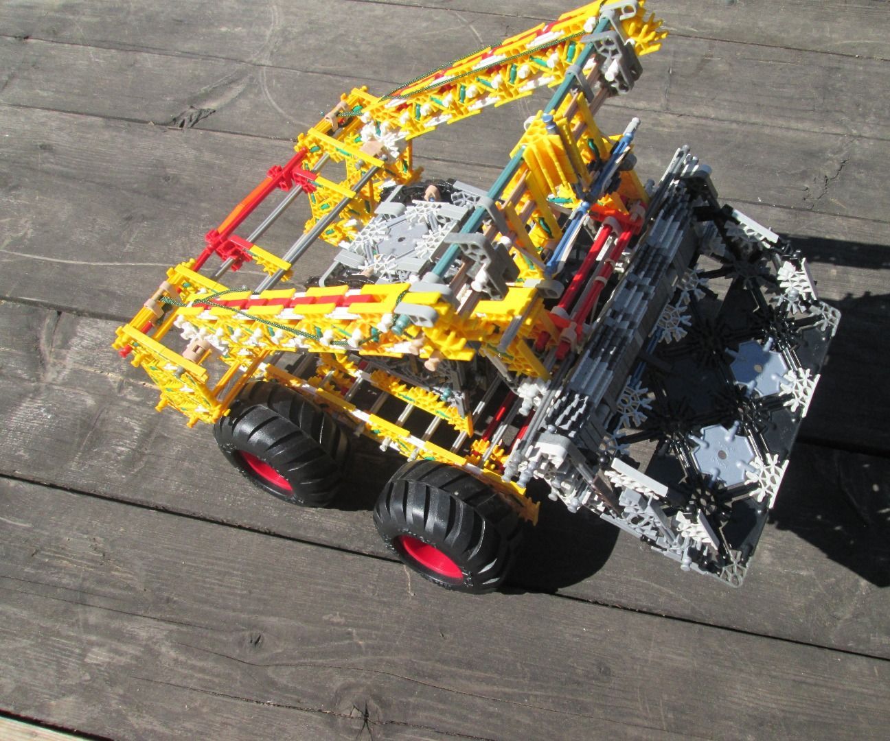 Big KNEX Skid-Steer! 