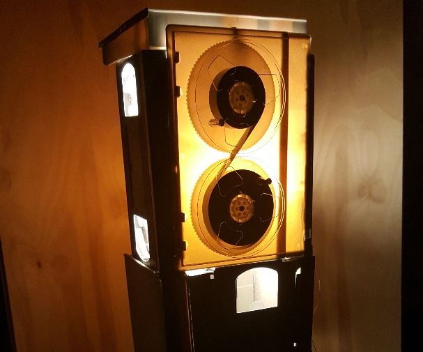 VHS Lamp