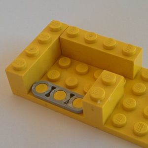 Fixing the Lego Parts to the Servo-motor