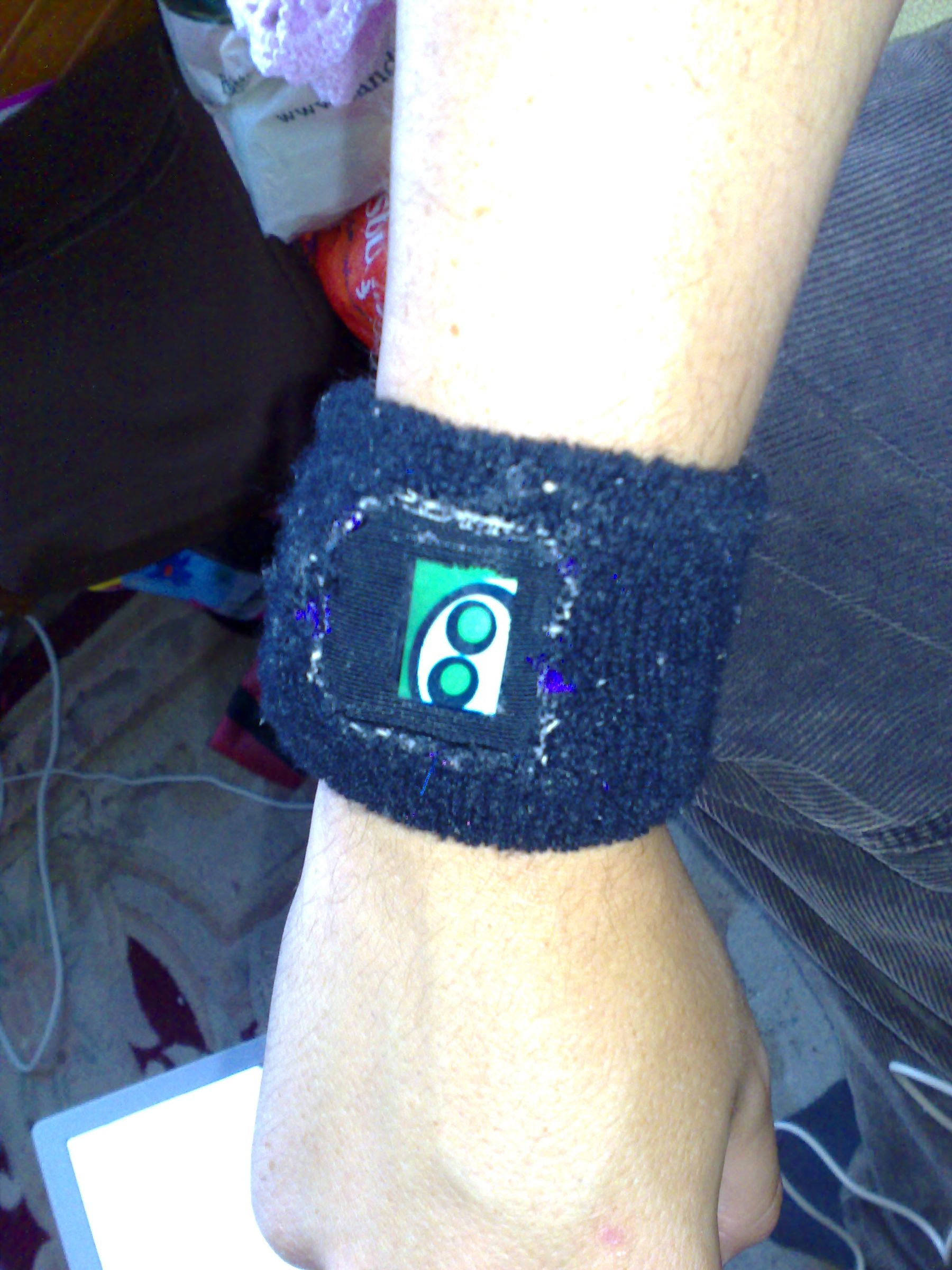 Photo Viewer Wrist Warmer