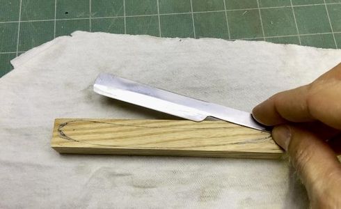 DIY Straight Razor From an Old Saw Blade : 6 Steps (with Pictures ...