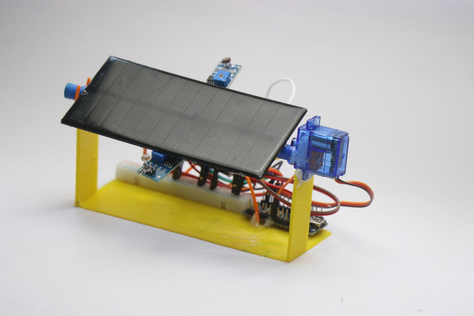 Automatic Solar Tracker Using 3D Printed Parts and Arduino : 5 Steps ...