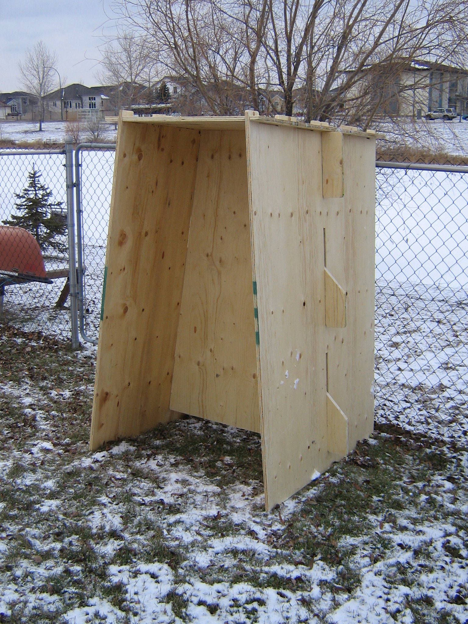 Plywood Tobbogan Slide, or How to Build With Plywood and (almost) Without Fasteners