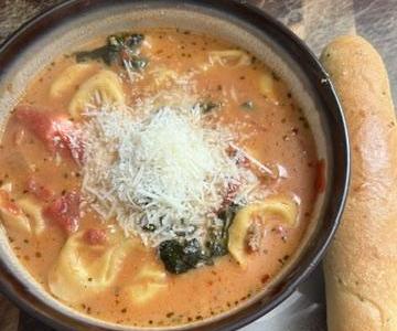 Creamy Tuscan Tortellini Soup