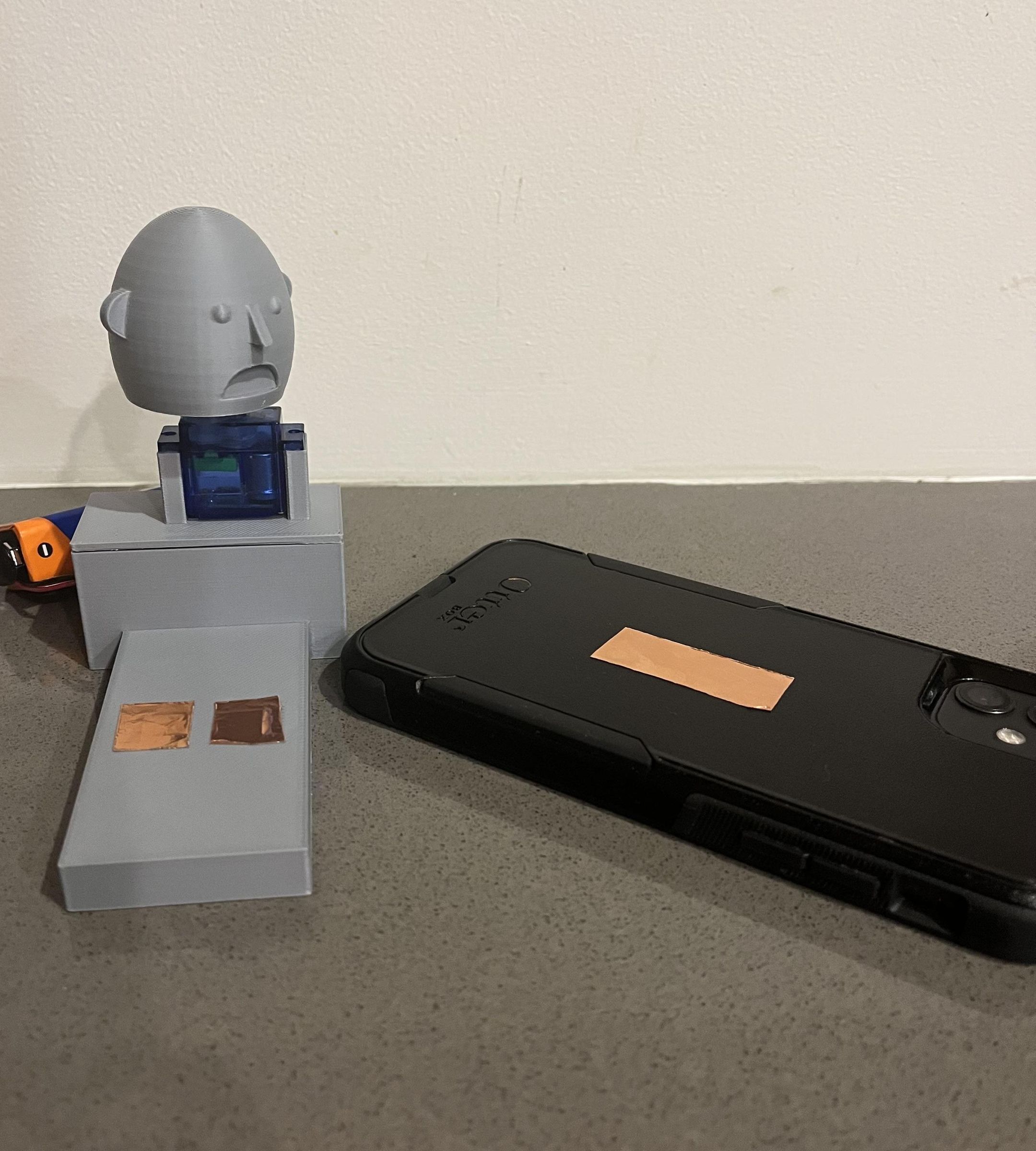 Phone Pick-Up Nod of Disapproval With Arduino