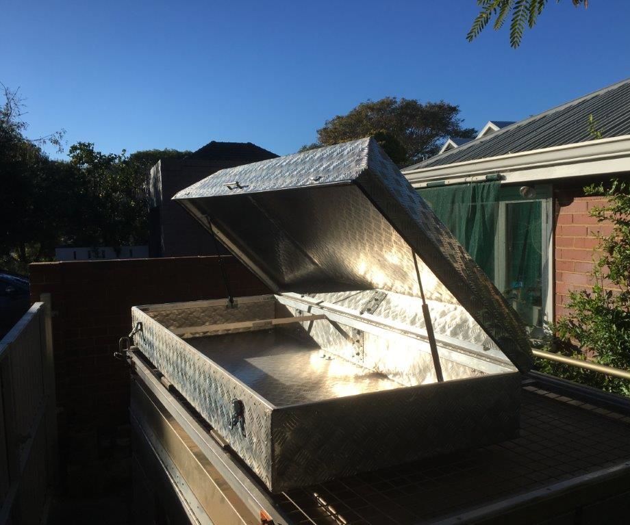 Bending Large Aluminium Sheet Without a Brake / Building a Car Roof Storage Pod / Box 