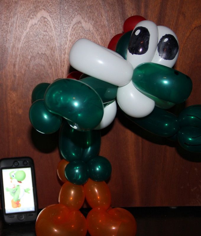 How to Twist a BALLOON YOSHI