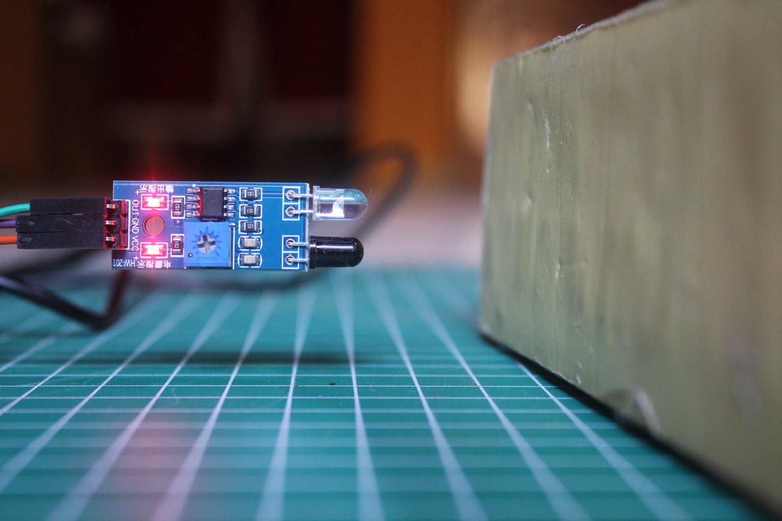 How to Use the IR Obstacle Avoidance Sensor on Arduino : 4 Steps ...