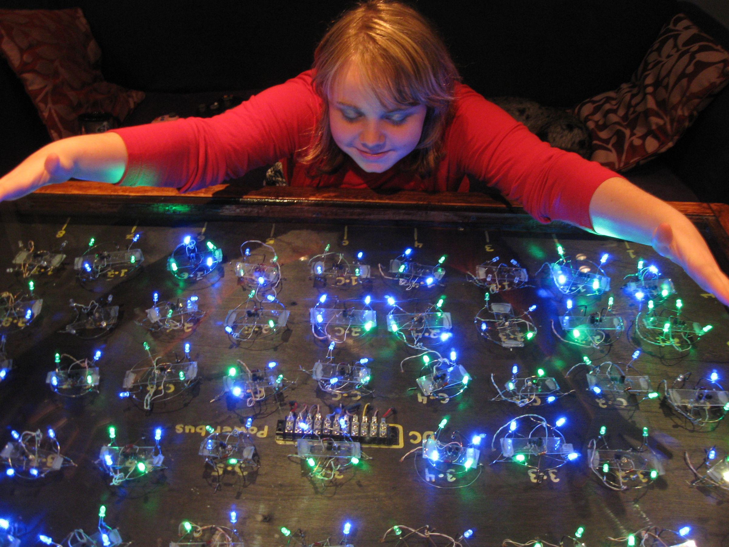Analog LED Table