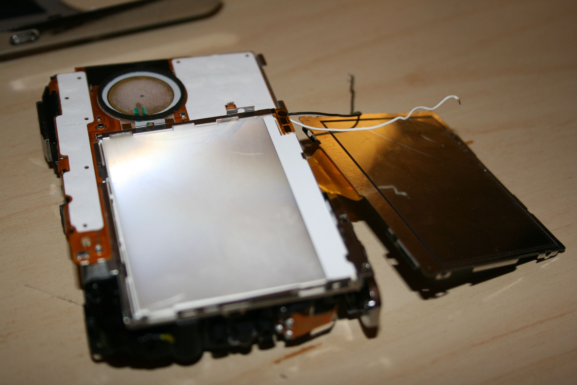 Replace the LCD Screen on Your Casio Exilim Camera