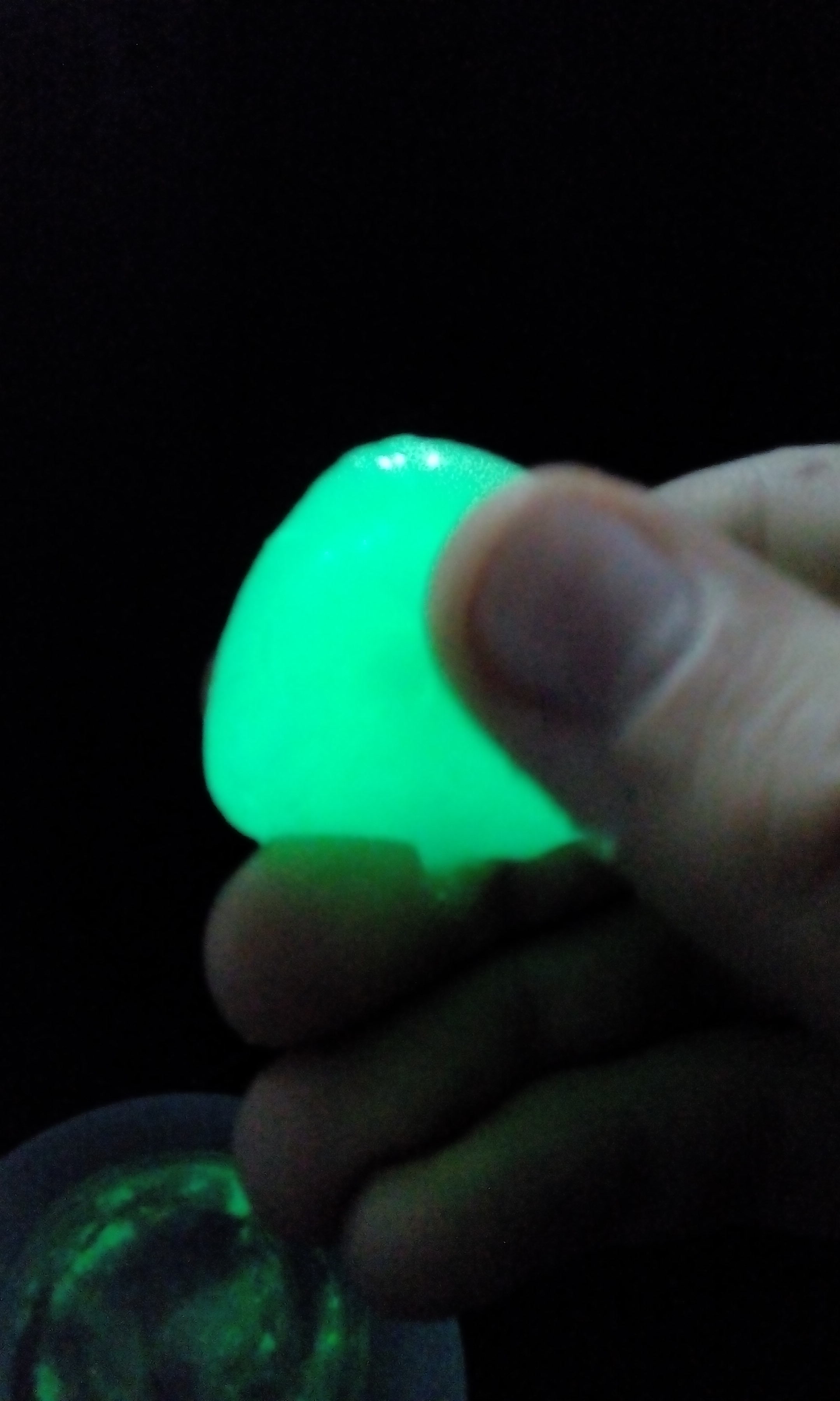 Glow in the Dark Slime! (No Borax Detergent) 3 Steps (with Pictures