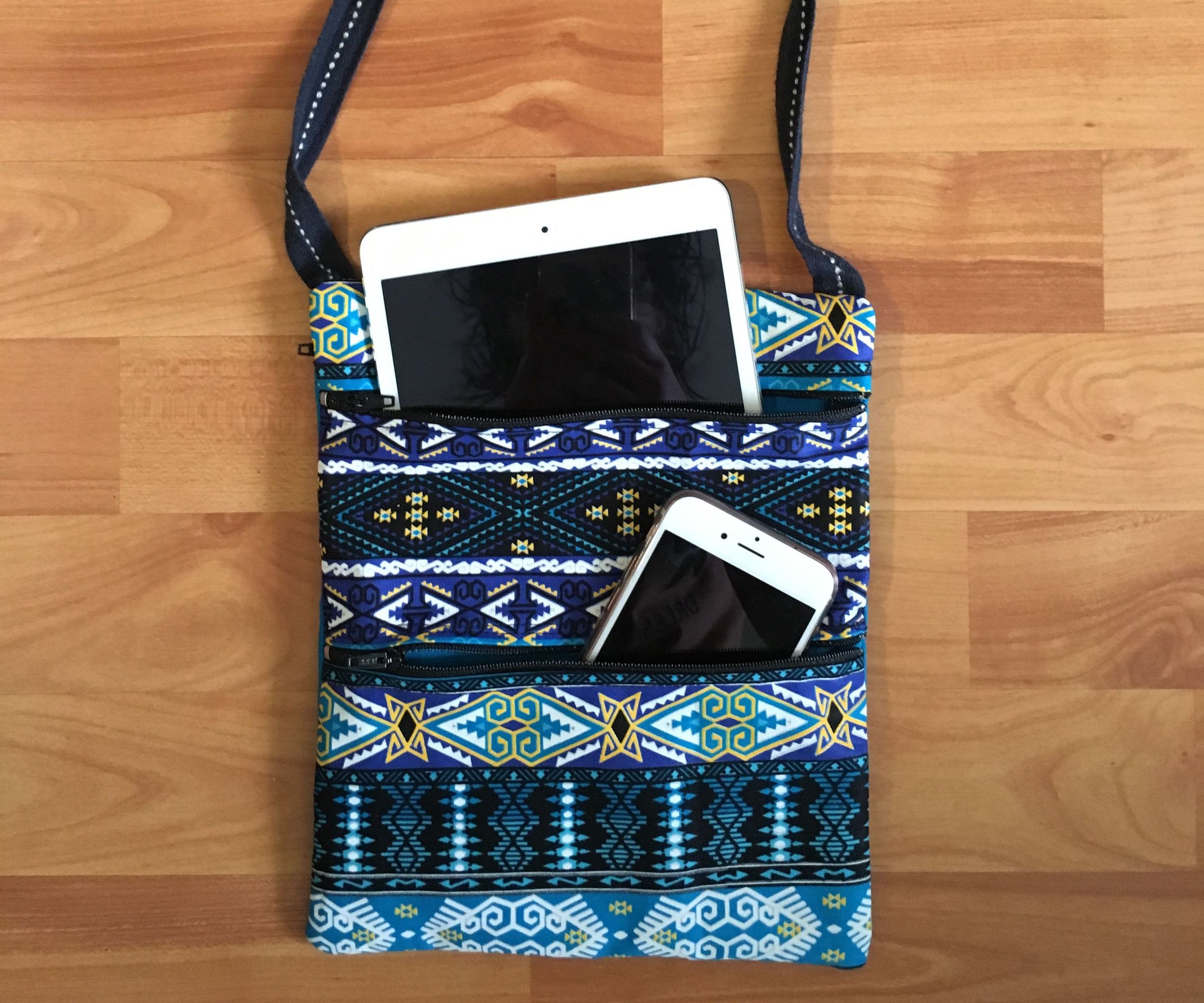 Zipped Shoulder Bag
