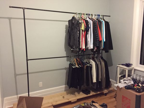 Black Iron Pipe Garment Rack : 5 Steps (with Pictures) - Instructables