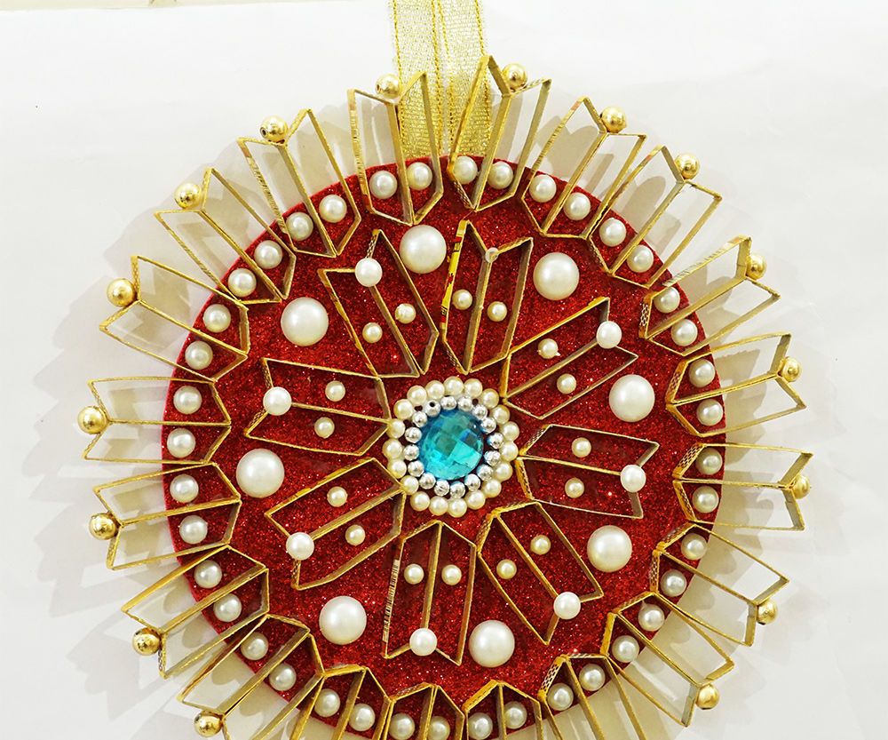 How to Make a Beautiful DIY Wall Decor From Empty Match Boxes?