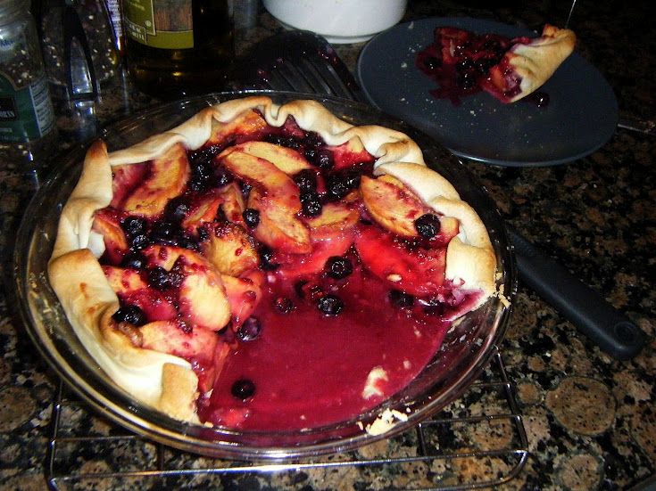 Peach and Berry Pie
