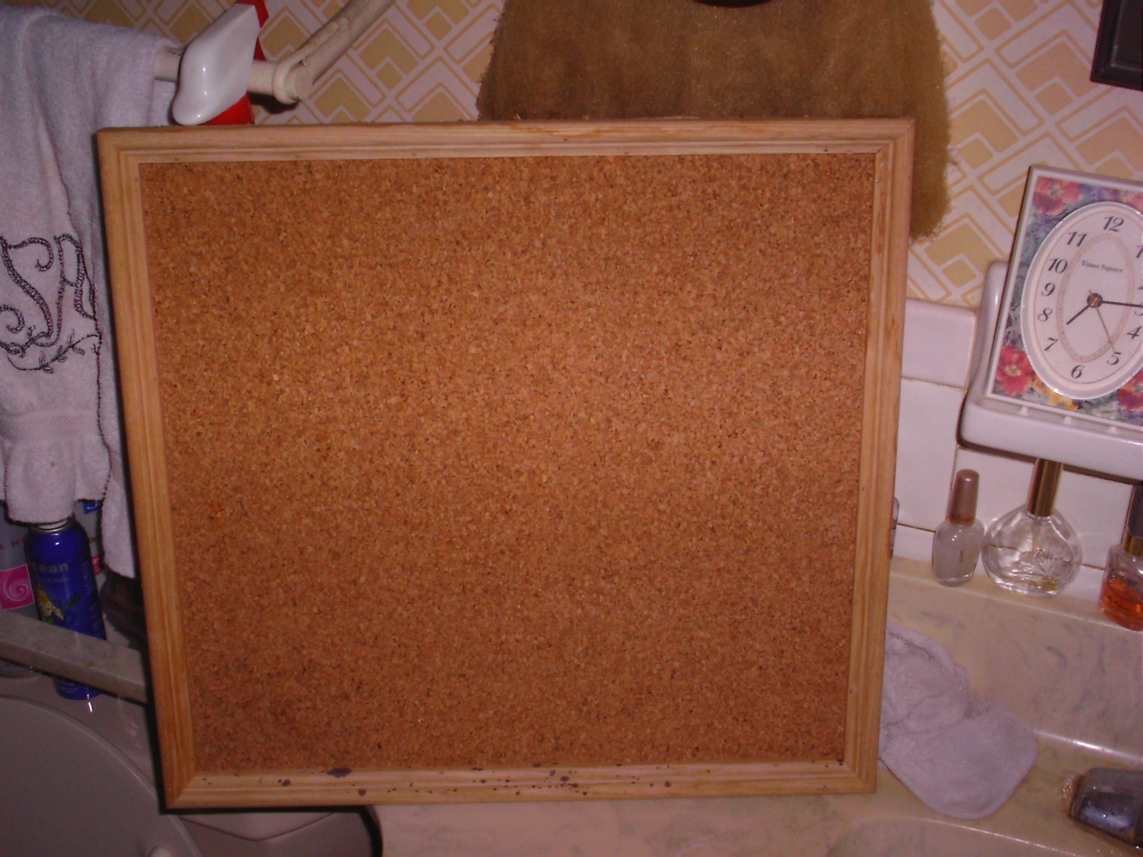 CorkBoard / Bulliten Board (How to make)