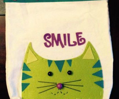 Smiling Cat Light-up Bag