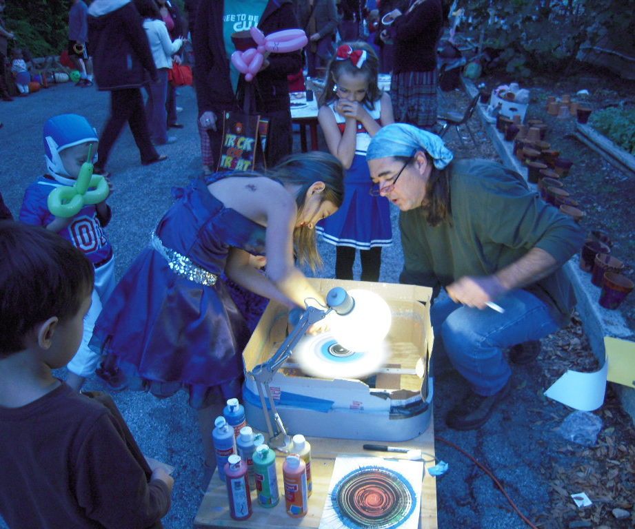 Spin Art Table From a Window Fan