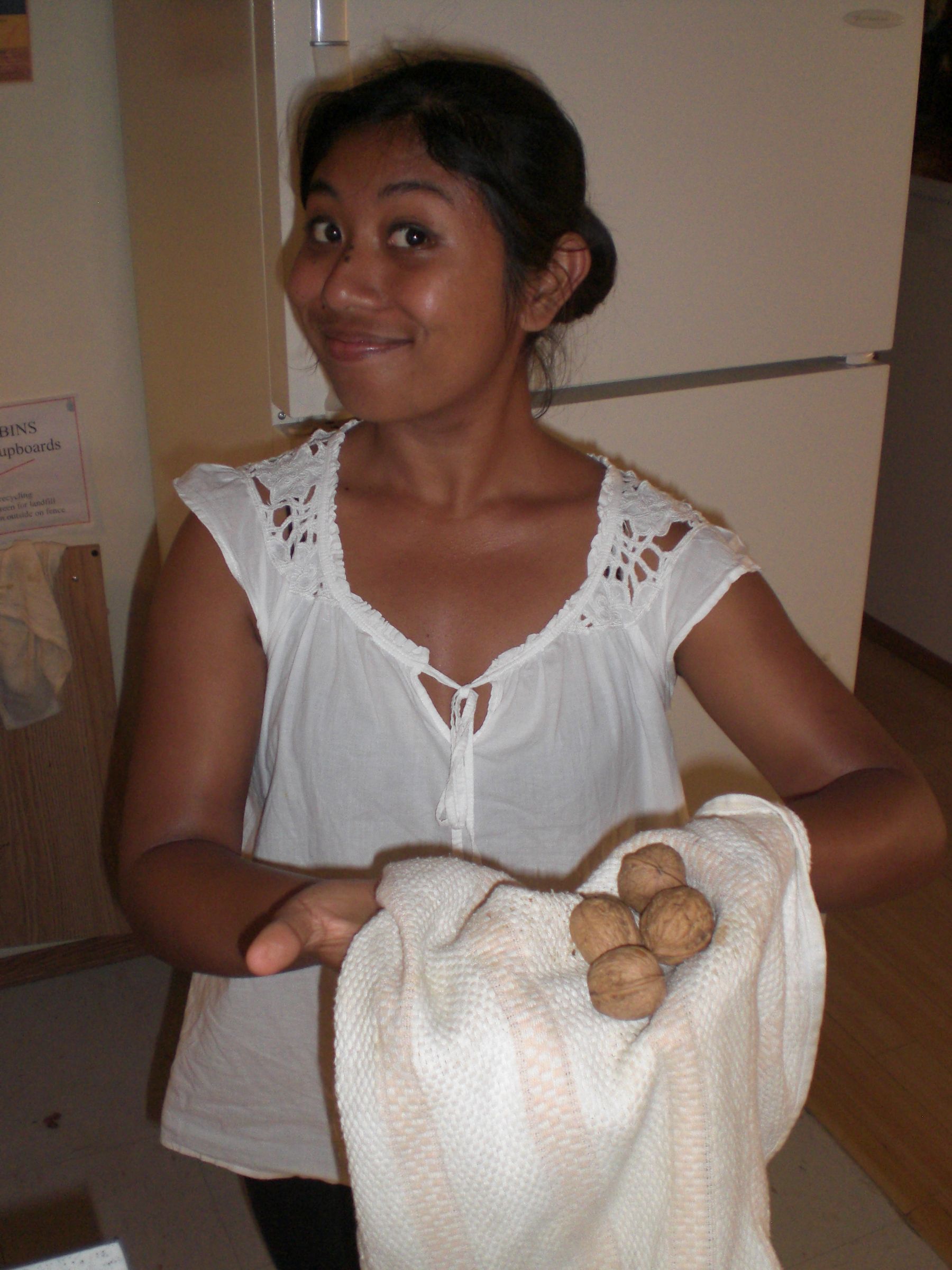 Balinese Way of Cracking Nuts Without a Nut Cracker!