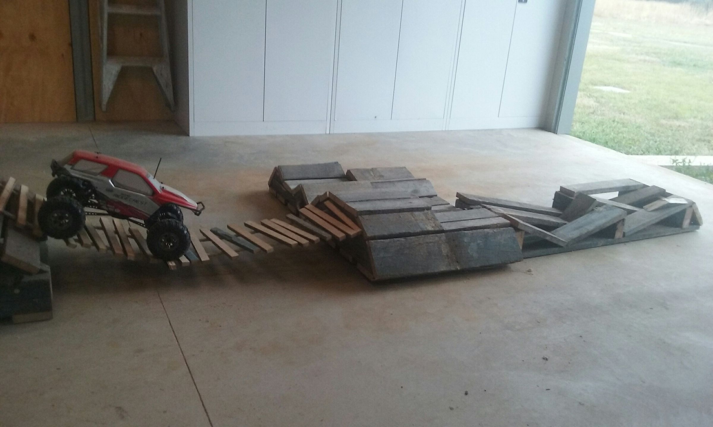 Pallet Rock Crawling Course. 7 Steps (with Pictures) Instructables
