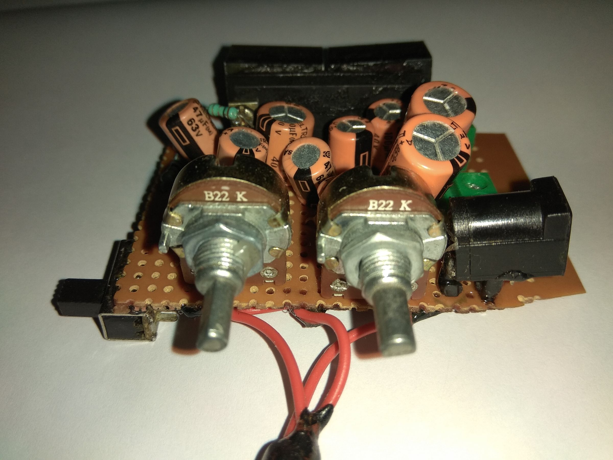 Stereo Amplifier (6W+6W) Using LA4440 IC : 4 Steps - Instructables