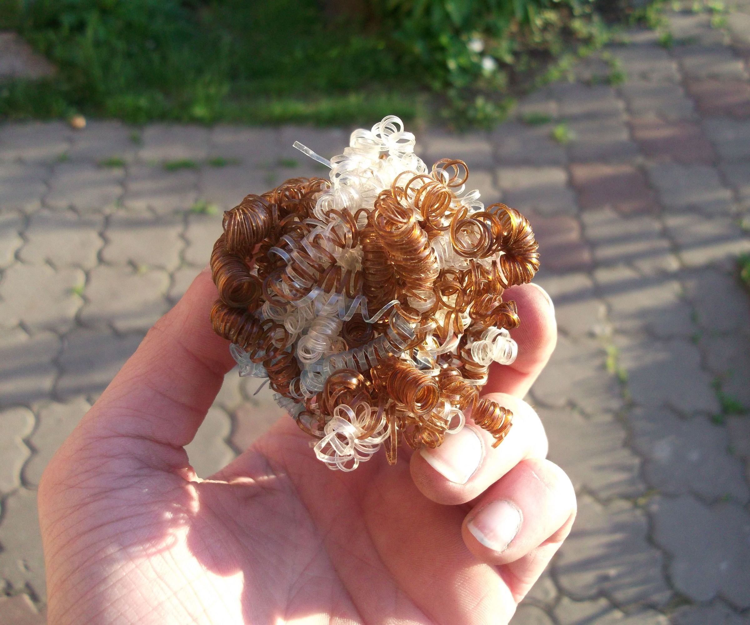 How to Make Some Ugly Looking Scrub Sponge From Plastic Bottle String (updated)