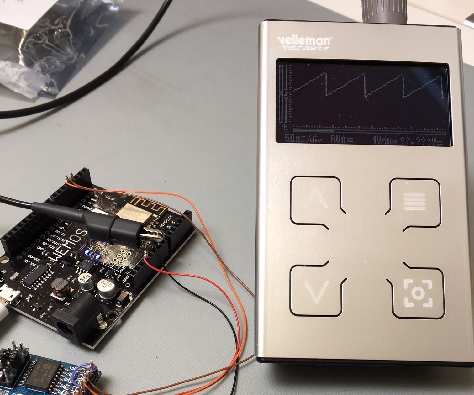 MicroPython PCF8591 DACtest