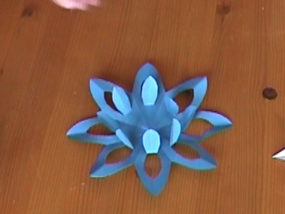 Make Blue Flower.