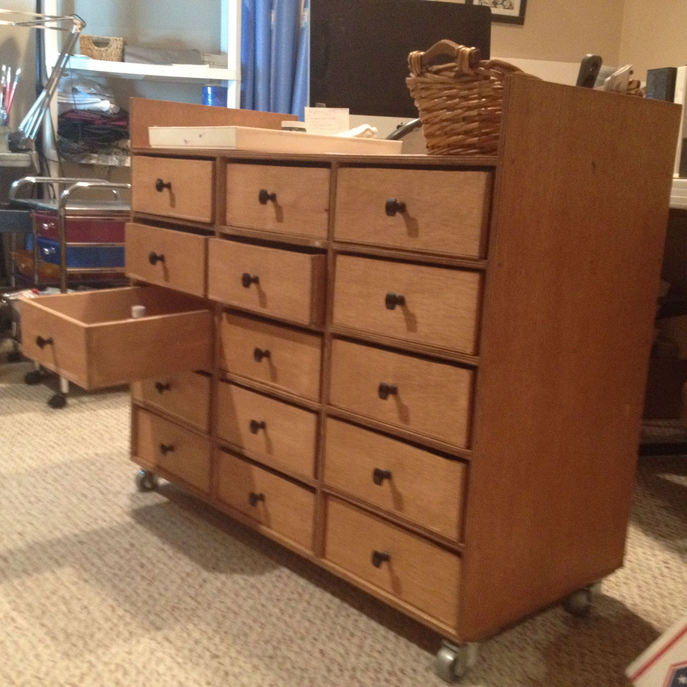 Rolling Drawer Desk/Craft Station