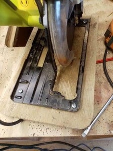 Mounting the Circular Saw on Its Base